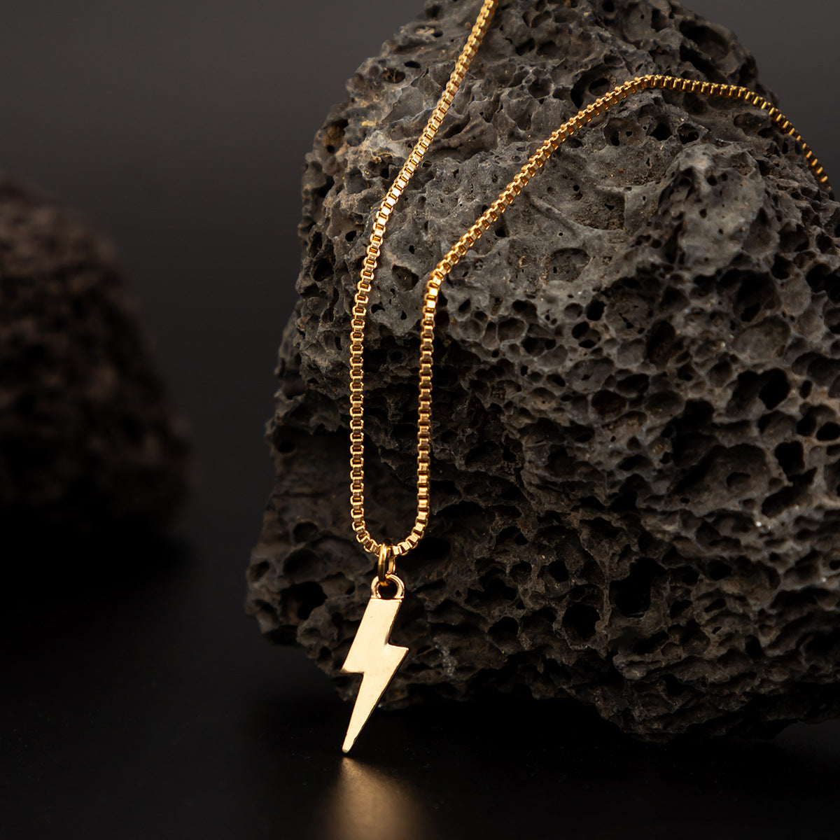 Explosive Lightning Pendant Zirconia Personalized Hip Hop Hipster Necklace - Eternelle.shop