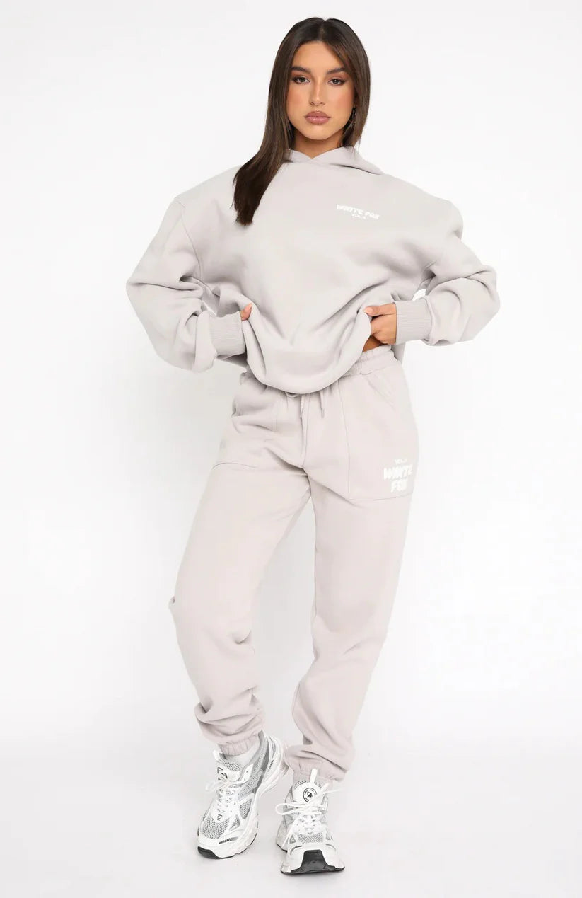 WhiteFox Set (Hoodie + Pants) - Eternelle.shop