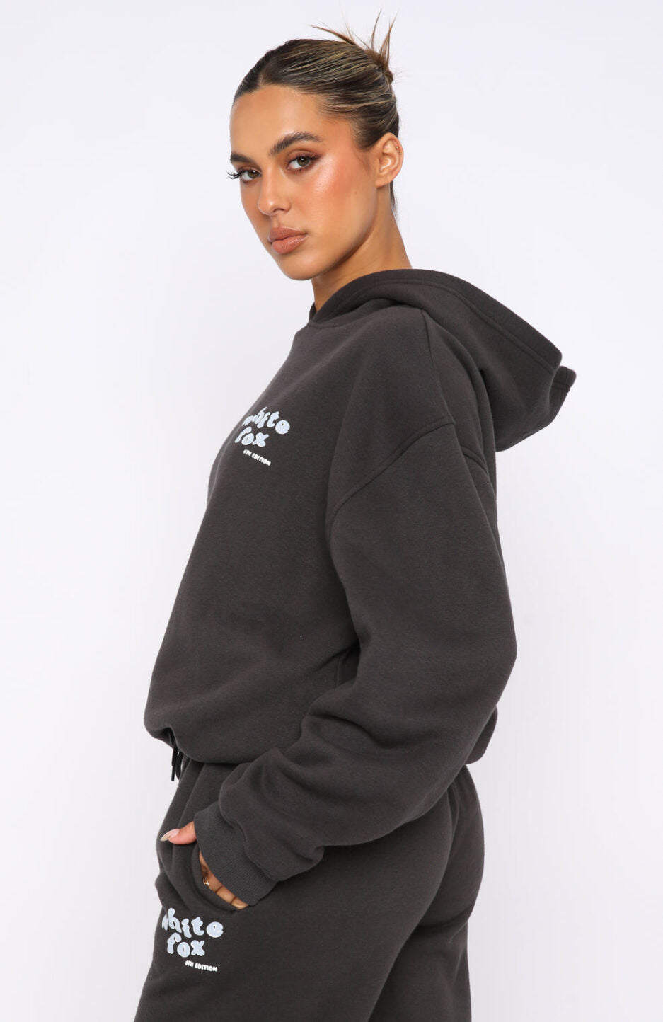 White-fox 4th Edition Oversized Hoodie - Eternelle.shop