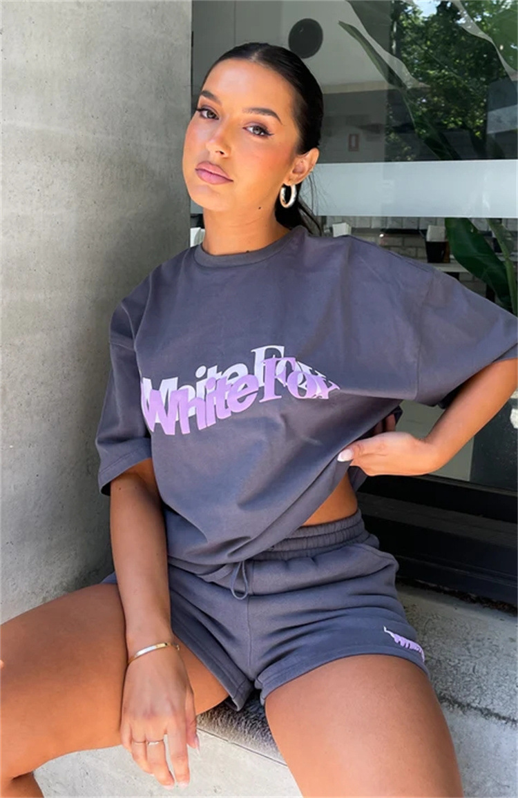 White Fox So Wavy Oversized Tee（with short） - Eternelle.shop