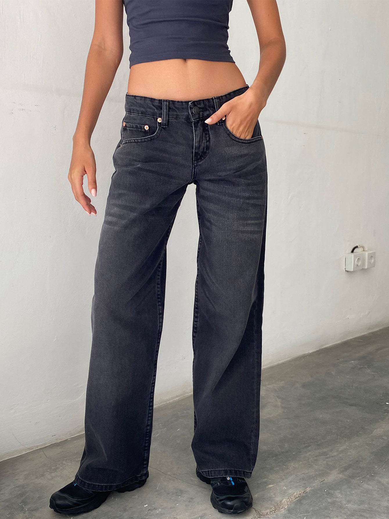 MIA Low-Rise Jeans