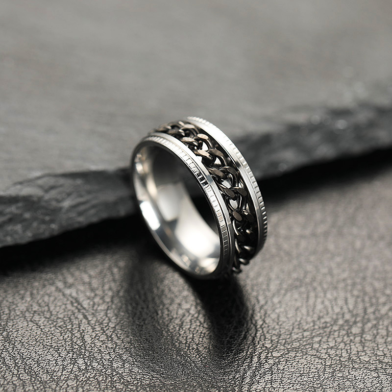 Stylish Stainless Steel Embossed Rotatable Chain Ring - Eternelle.shop